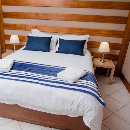 4 Gazelle Guesthouse ネルスプロイト エクステリア 写真