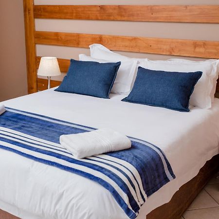 4 Gazelle Guesthouse ネルスプロイト エクステリア 写真